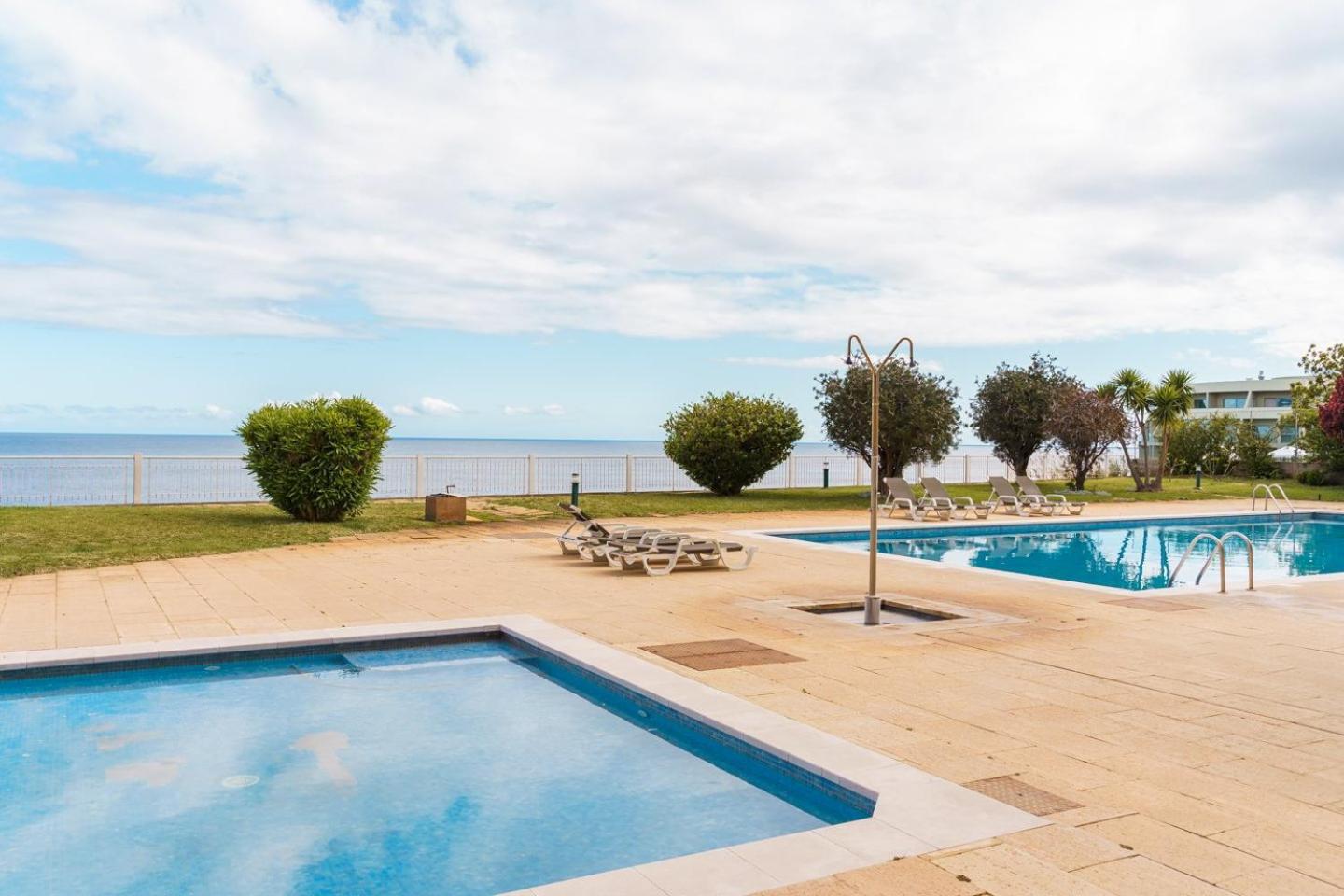 Sunny Getaway In Funchal Appartement Buitenkant foto